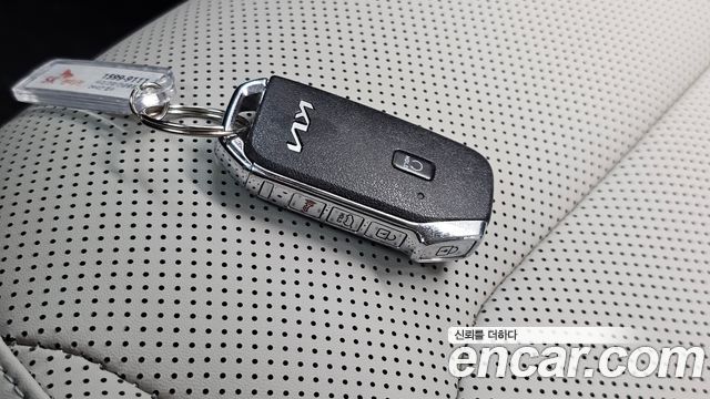 Kia EV6 2022 — photo 22