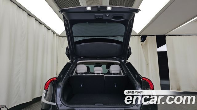 Kia EV6 2022 — photo 24