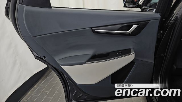 Kia EV6 2022 — photo 15