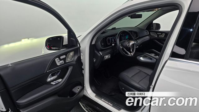 Mercedes-Benz GLE-Class 2024 — photo 11