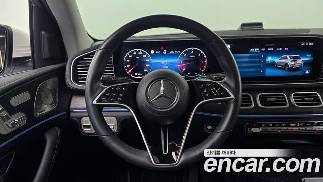 Mercedes-Benz GLE-Class 2024 — photo 13