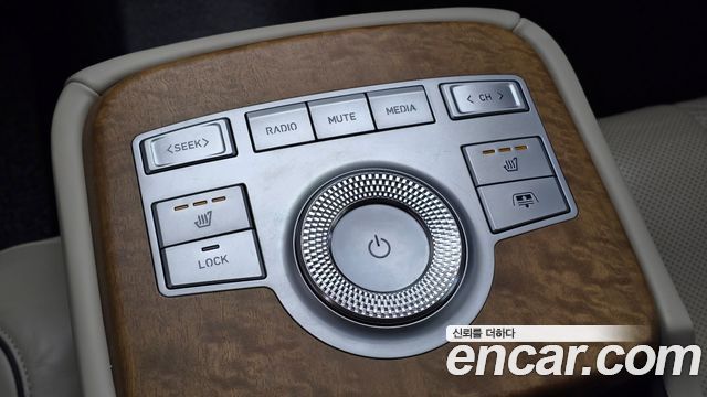 Genesis G80 2021 — photo 29