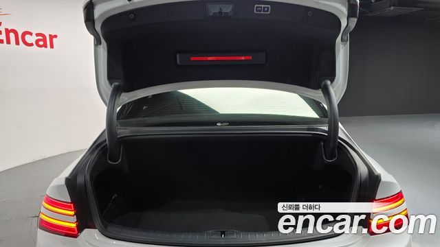 Genesis G80 2021 — photo 31