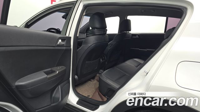 Kia Sportage 2019 — photo 18