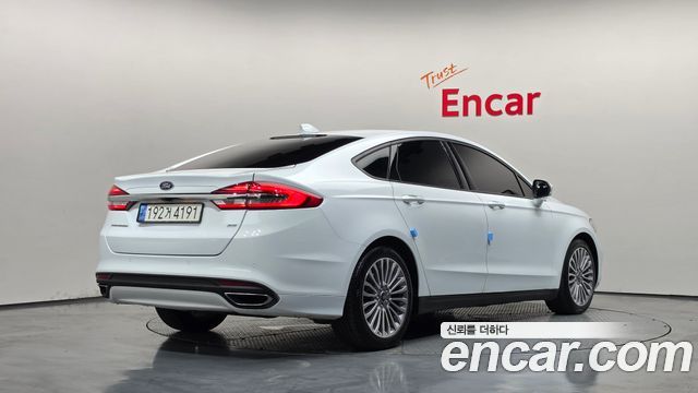 Ford Mondeo 2020 — photo 2
