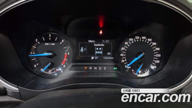 Ford Mondeo 2020 — photo 8