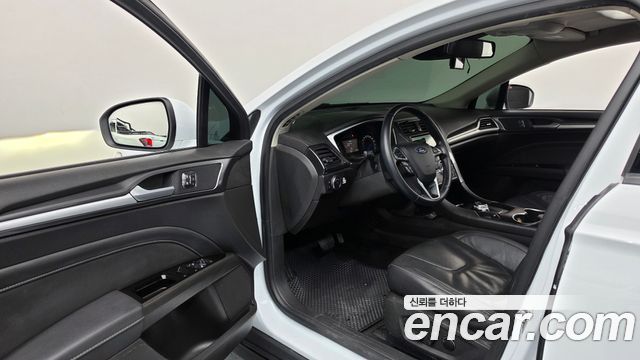 Ford Mondeo 2020 — photo 10