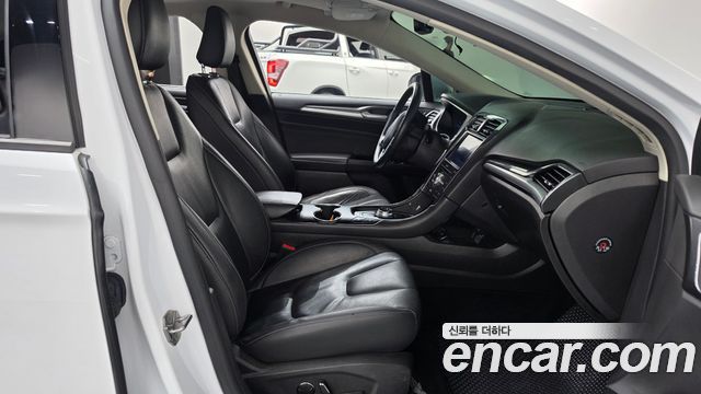 Ford Mondeo 2020 — photo 11