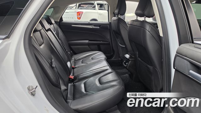 Ford Mondeo 2020 — photo 12