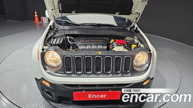 Jeep Renegade 2018 — photo 6
