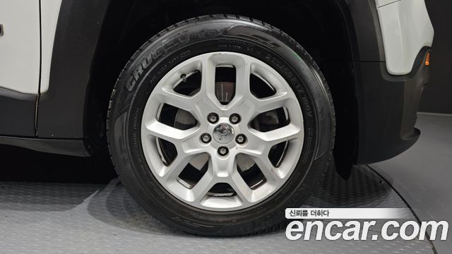 Jeep Renegade 2018 — photo 7