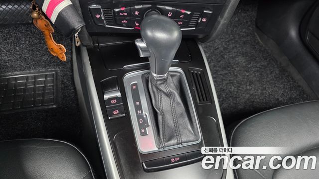 Audi A4 2012 — photo 9