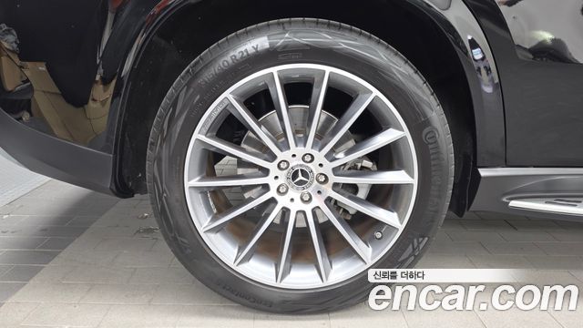 Mercedes-Benz GLE-Class 2025 — photo 5