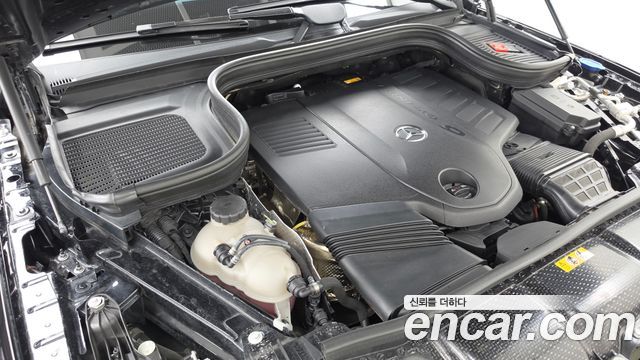 Mercedes-Benz GLE-Class 2025 — photo 6
