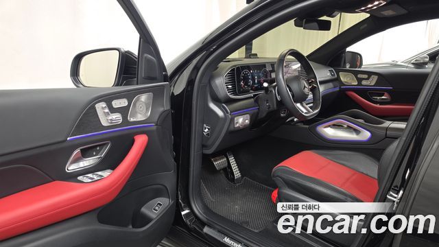 Mercedes-Benz GLE-Class 2025 — photo 13