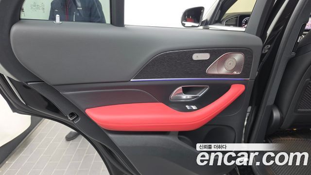 Mercedes-Benz GLE-Class 2025 — photo 15