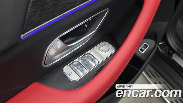 Mercedes-Benz GLE-Class 2025 — photo 28