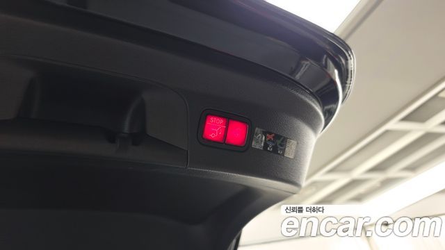 Mercedes-Benz GLE-Class 2025 — photo 33