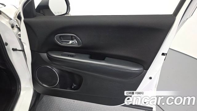 Honda HR-V 2016 — photo 14