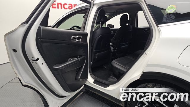 Kia Sportage 2022 — photo 12