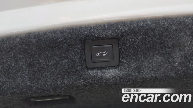 Cadillac CT6 2019 — photo 28