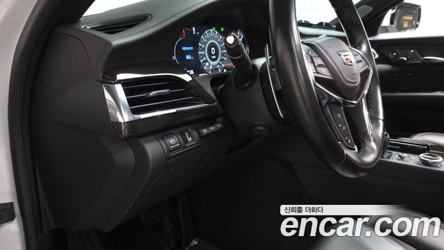 Cadillac CT6 2019 — photo 34