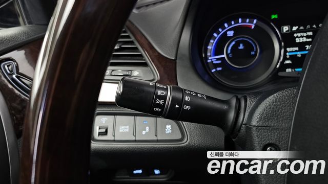 Hyundai Grandeur 2016 — photo 31