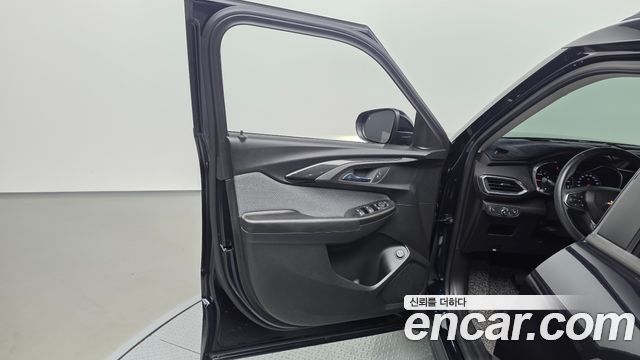 Chevrolet Korea Trailblazer 2021 — photo 14