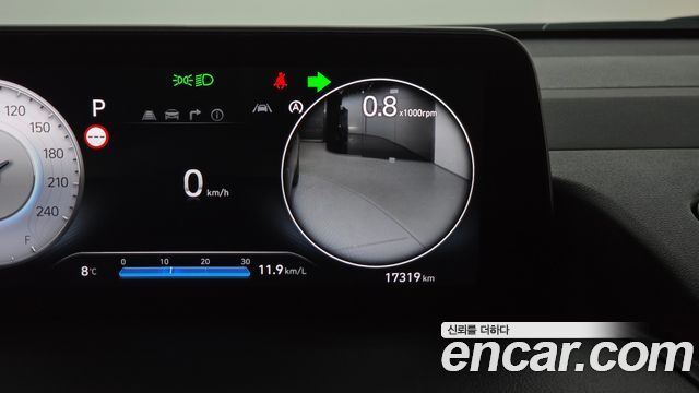 Hyundai Staria 2025 — photo 22