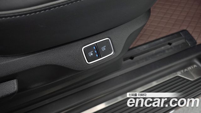 Hyundai Staria 2025 — photo 23