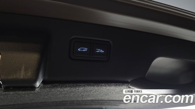 Hyundai Staria 2025 — photo 26