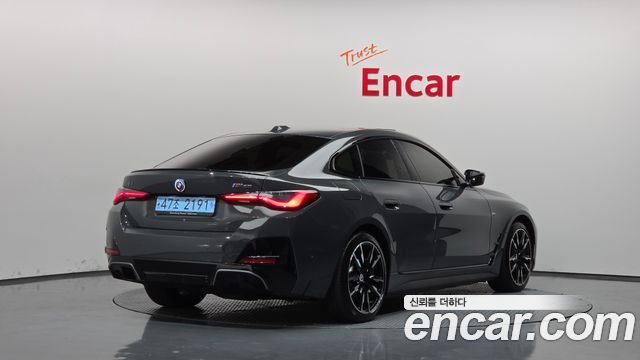 BMW i4 2023 — photo 2