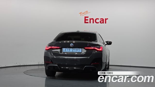 BMW i4 2023 — photo 4