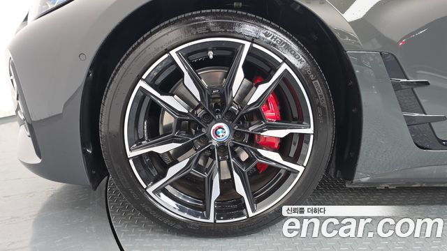 BMW i4 2023 — photo 5