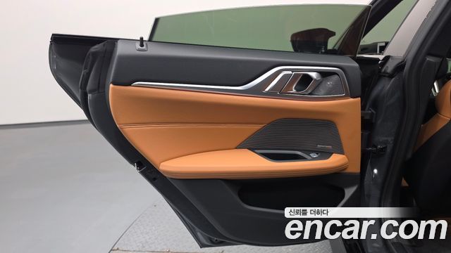BMW i4 2023 — photo 15