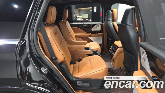 Lincoln Aviator 2021 — photo 18