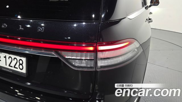 Lincoln Aviator 2021 — photo 9