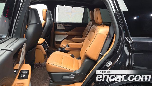 Lincoln Aviator 2021 — photo 16