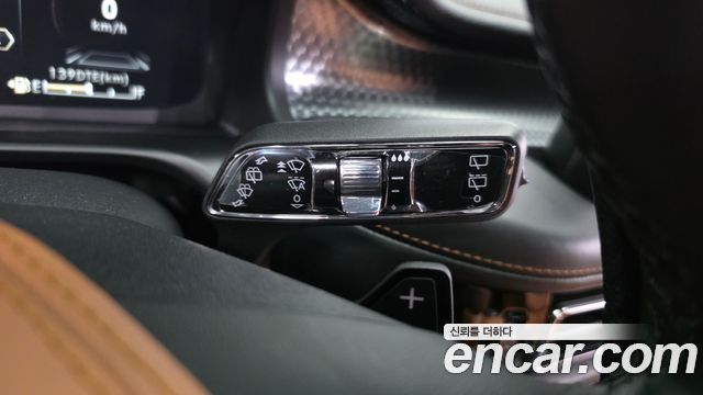 Lincoln Aviator 2021 — photo 31
