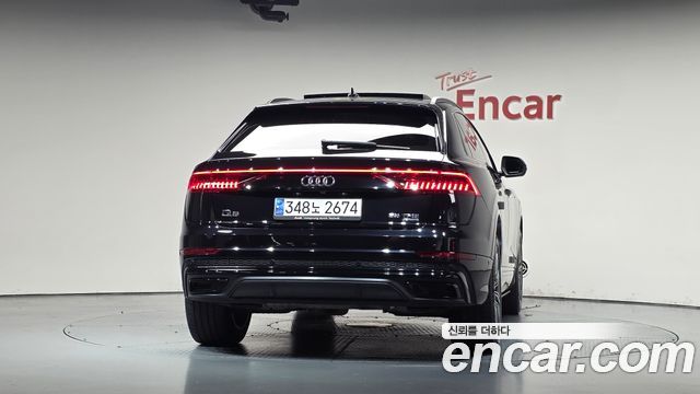 Audi Q8 2021 — photo 4