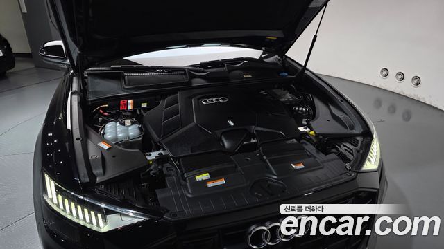 Audi Q8 2021 — photo 6