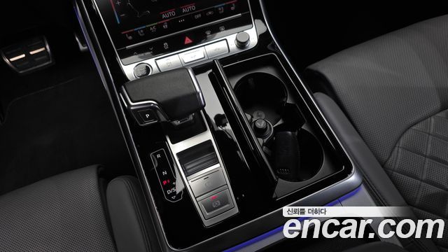 Audi Q8 2021 — photo 12