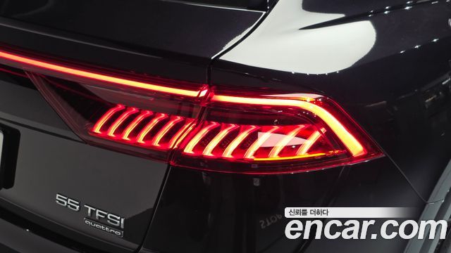 Audi Q8 2021 — photo 9