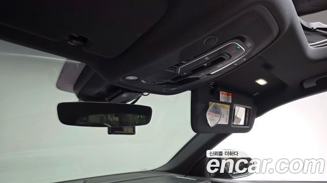 Audi Q8 2021 — photo 36