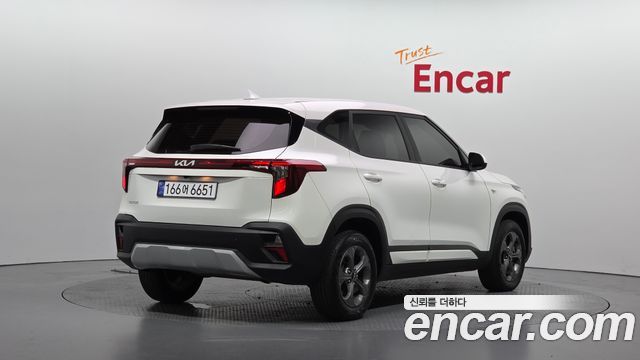 Kia Seltos 2023 — photo 2