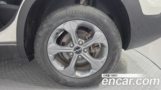 Kia Seltos 2023 — photo 7