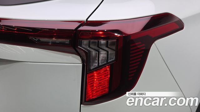 Kia Seltos 2023 — photo 9
