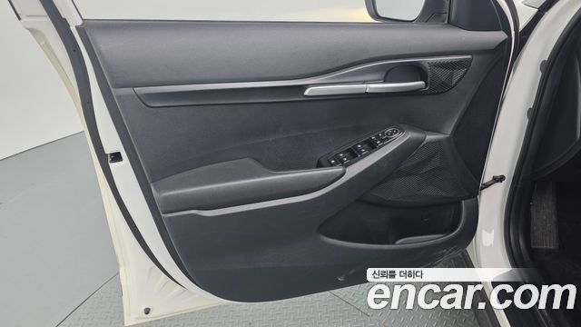 Kia Seltos 2023 — photo 14
