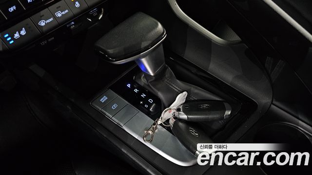 Hyundai AVANTE 2022 — photo 12