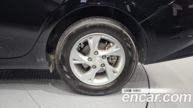 Hyundai AVANTE 2022 — photo 7
